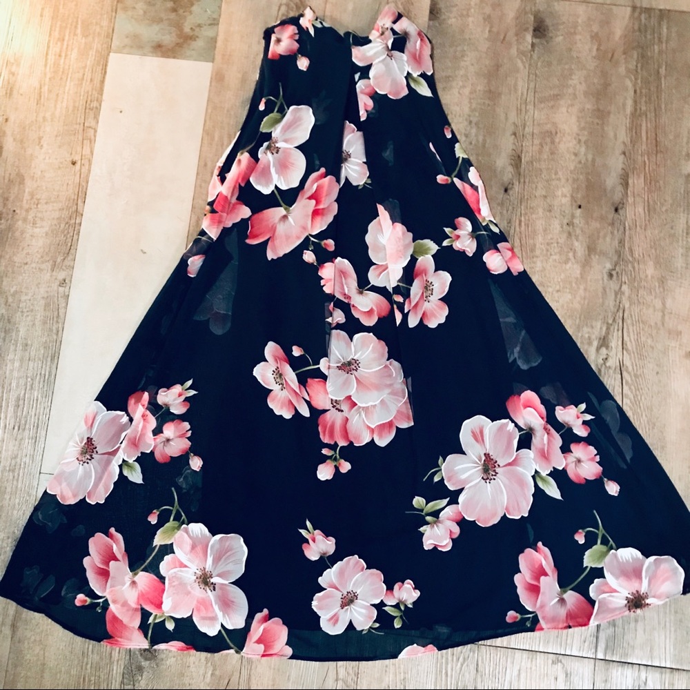 Robbie Bee Sleeveless Floral A-Line Dress - Petite